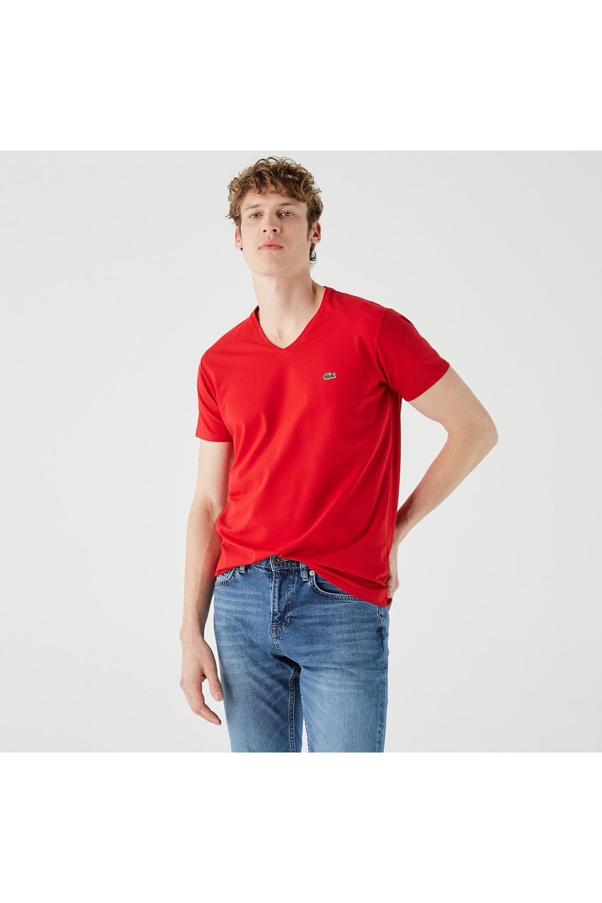 Lacoste تی شرت قرمز V- گردن باریک مردان