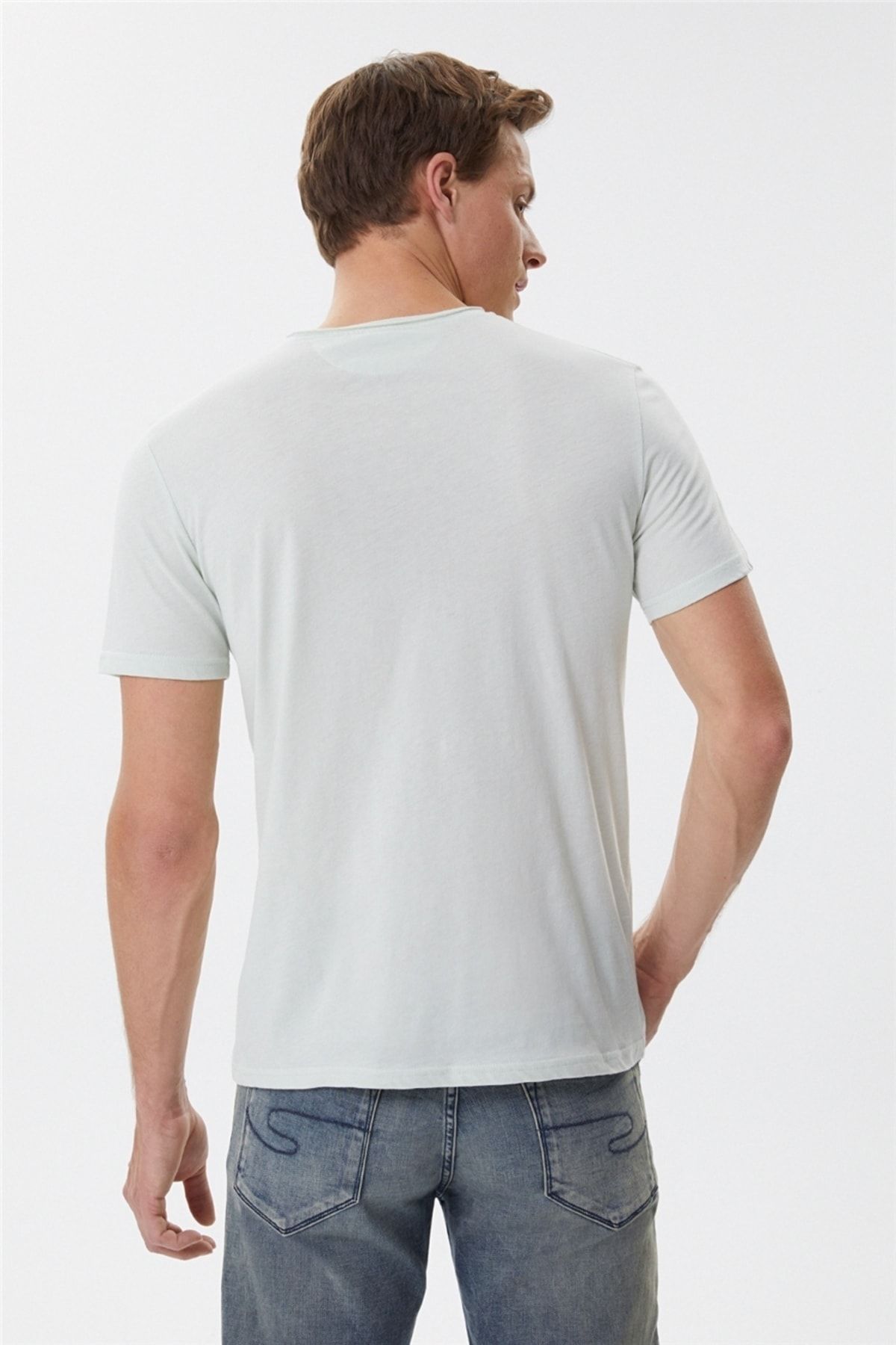 تی شرت سبز مردانه گائل که یقه Lee Cooper