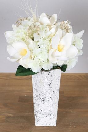 Mermer Desenli Prizmatik Vazoda Lateks Manolya Tanzimi 40 Cm Beyaz TYC00407257182