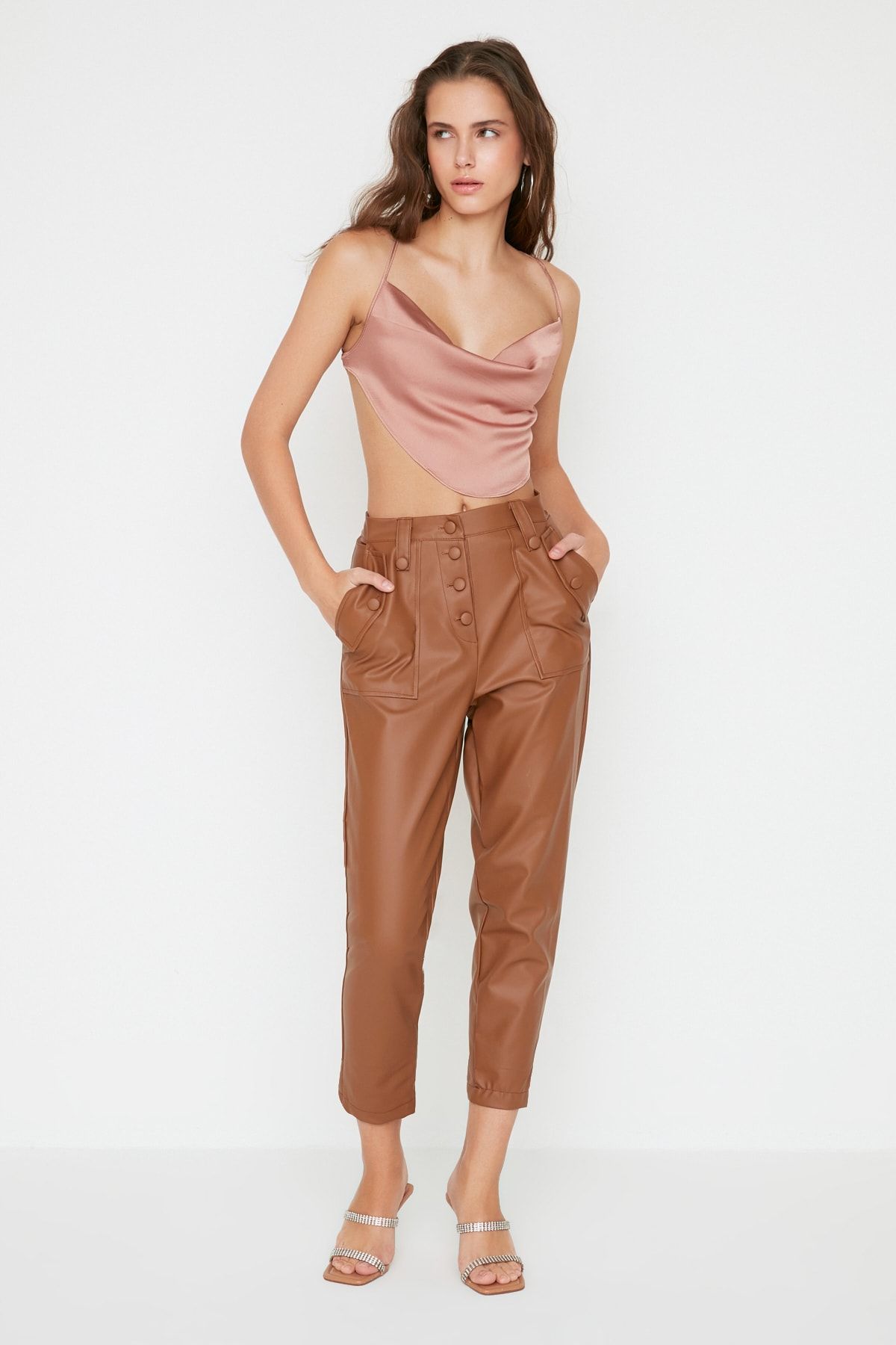 TRENDYOLMİLLA Limited Edition Camel Önden Düğmeli Pantolon TWOAW22PL0083 Fiyatı, Yorumları - TRENDYOL