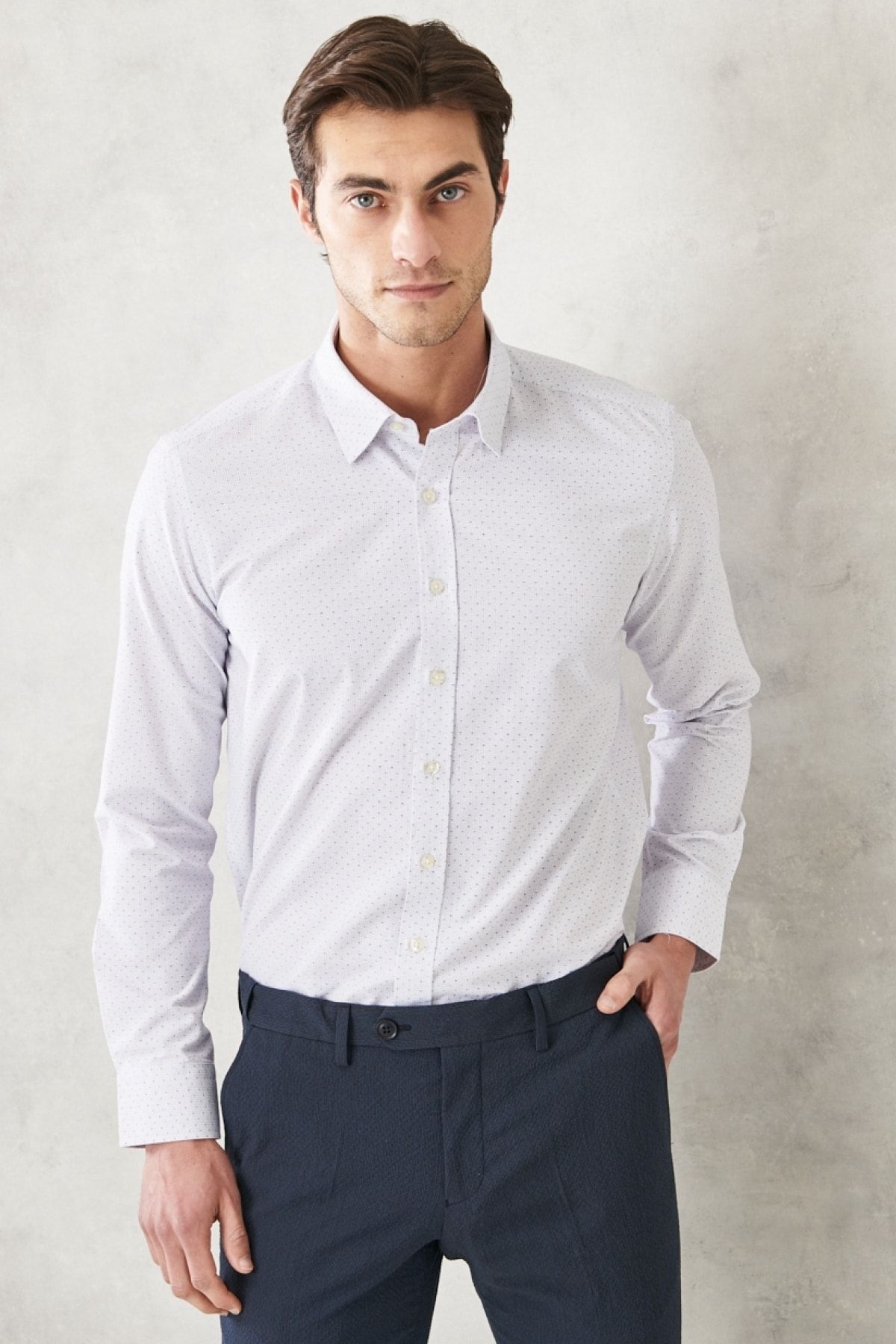 AC&Co / Altınyıldız Classics Erkek Beyaz-mavi Slim Fit Dar Kesim Düğmeli Yaka Baskılı Gömlek