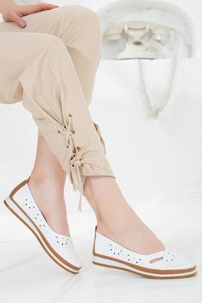 Kadın Beyaz Içi Hakiki Deri Günlük Babet Ayakkabı Lazer Işlemeli Babet RCTR-A-BAB-0002