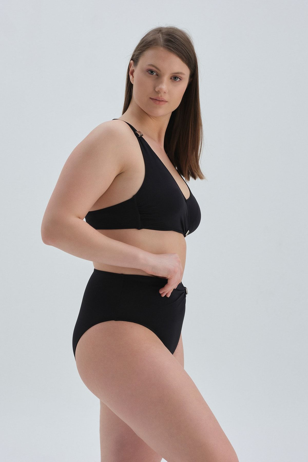 Dagi-Schwarze, glatte Bikinihose mit hoher Taille 3