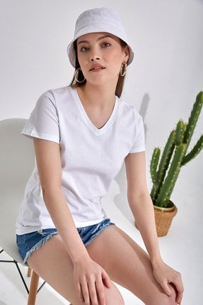 Kadın Beyaz Regular Fit V Yaka Basic T-shirt , % 100 Pamuk SCOE21KZ01065
