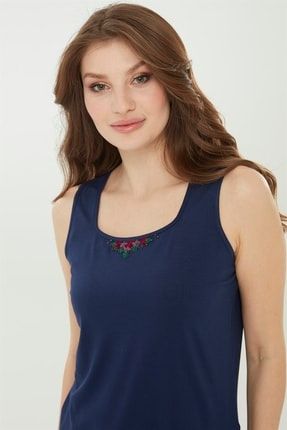 Kadın Yakası Çiçek Işlemeli Askılı Penye T-shirt Lacivert 22712
