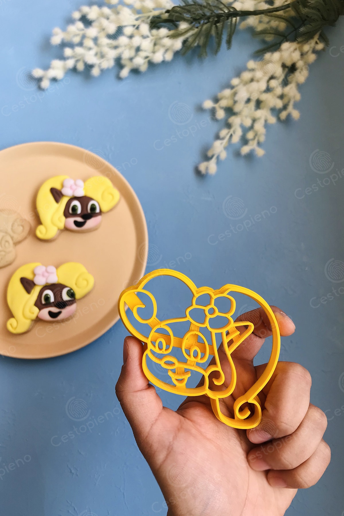 Coco Bandicoot Dough Shaper