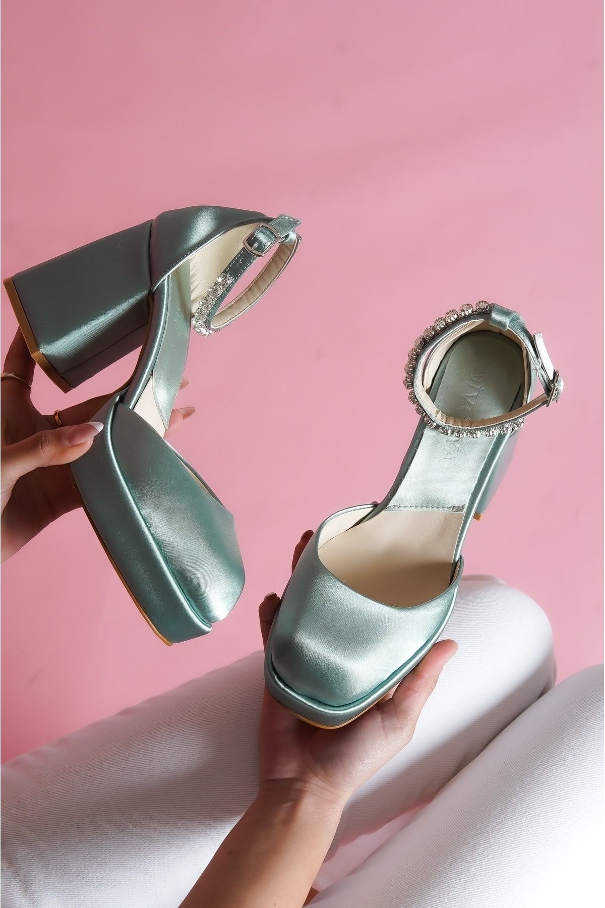 Mint platform heels store