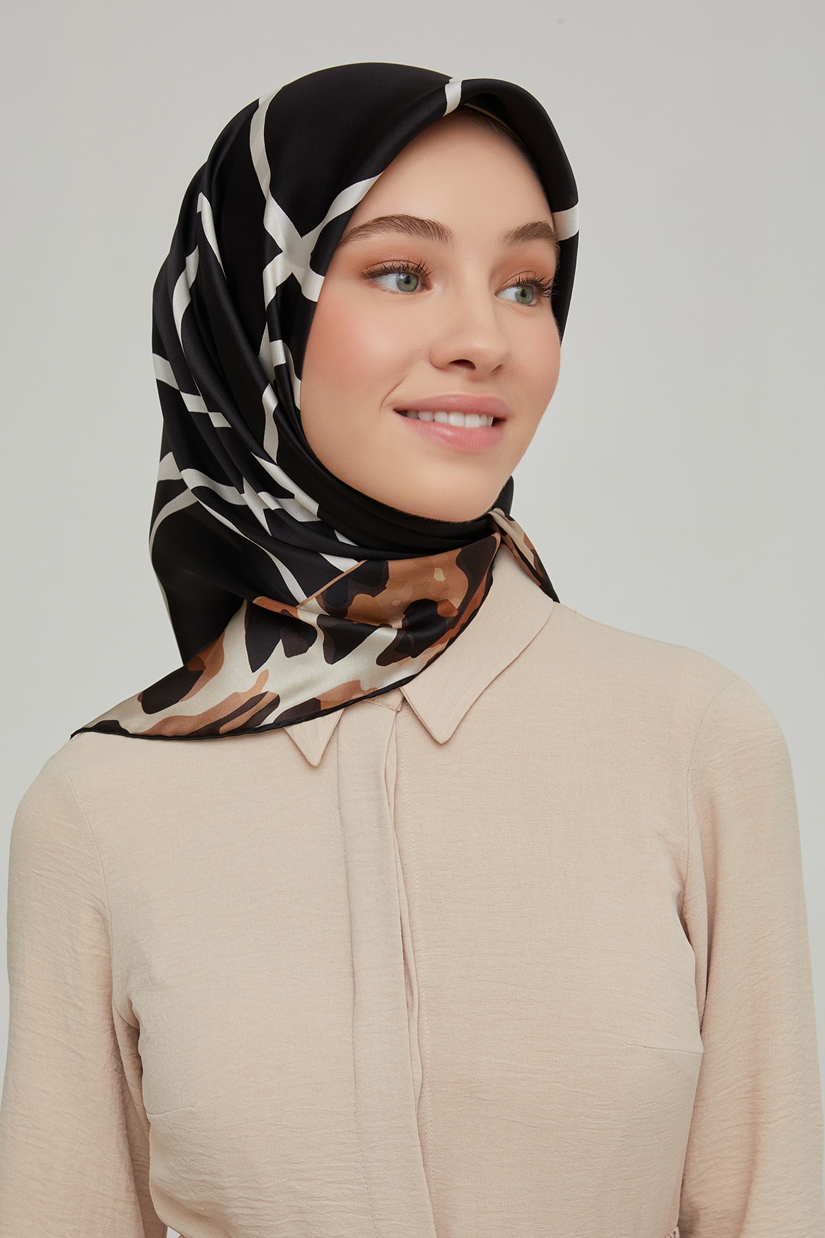 روسری زنانه آرمینه | E21KA8653D04 Armine - Image 2