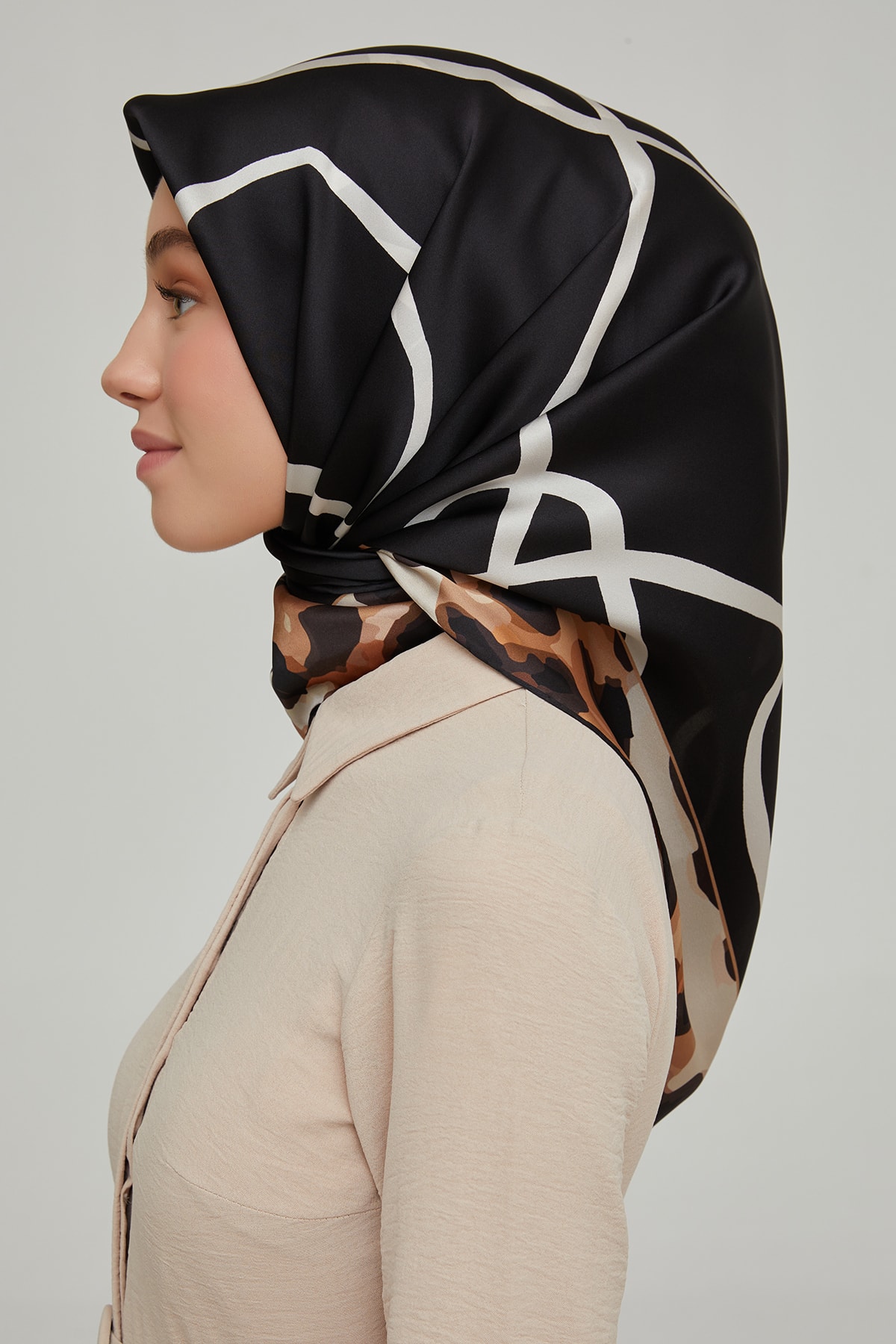 روسری زنانه آرمینه | E21KA8653D04 Armine - Image 3