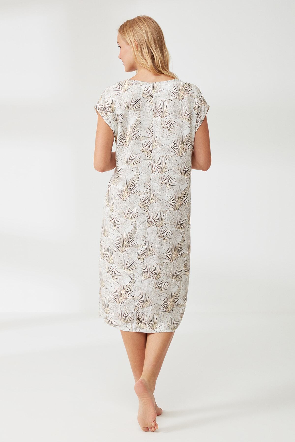 Catherine's-Patterned Midi Dress 3