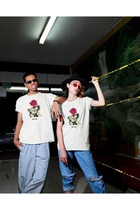 Unisex Beyaz Sevgili Kombini Rose And Sculpture Oversize T-shirt 2'li Set 0079
