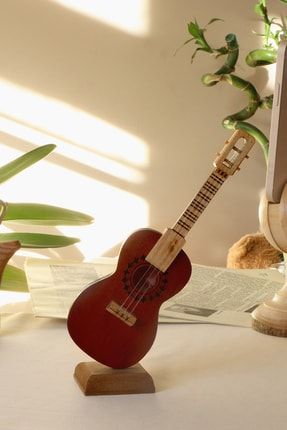 Minyatür Akustik Gitar El Yapımı Ahşap Dekoratif Masa Üstü Obje & Biblo morygitar