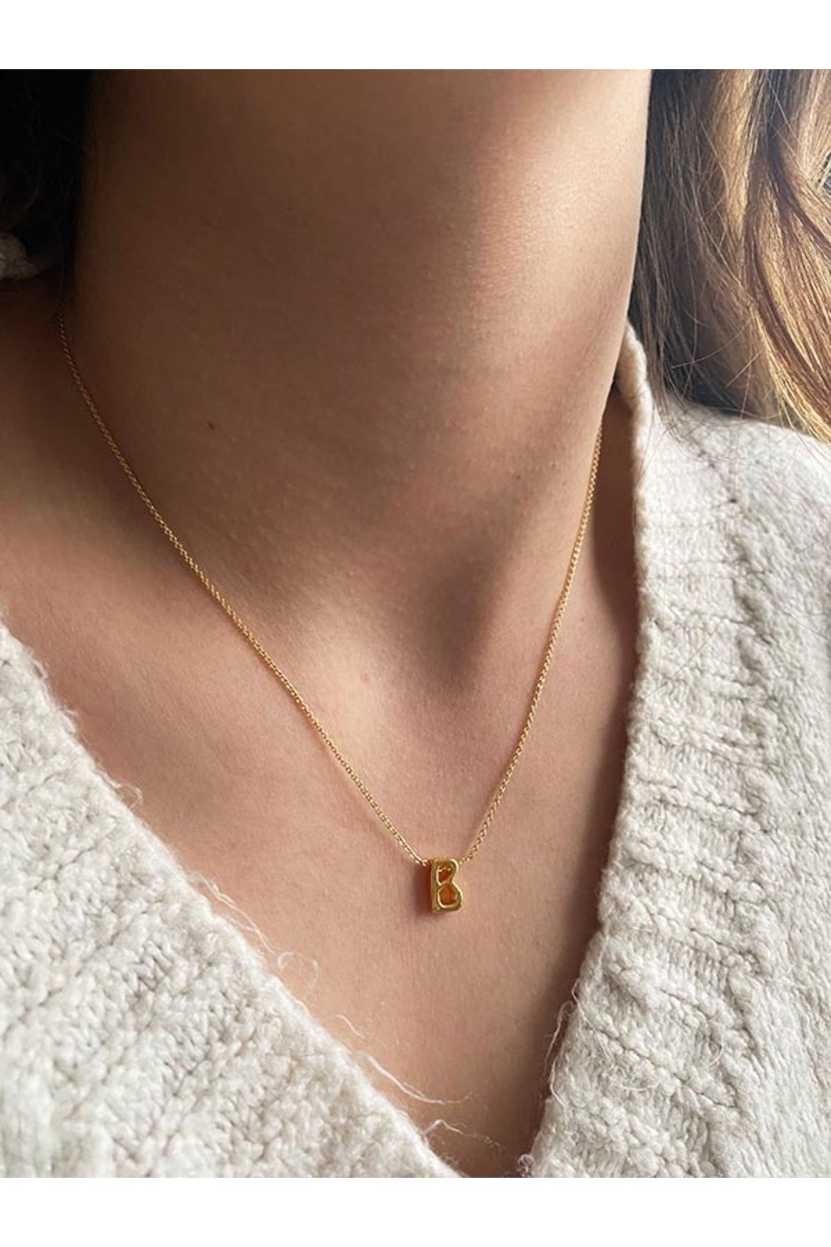 Small letter shop necklace