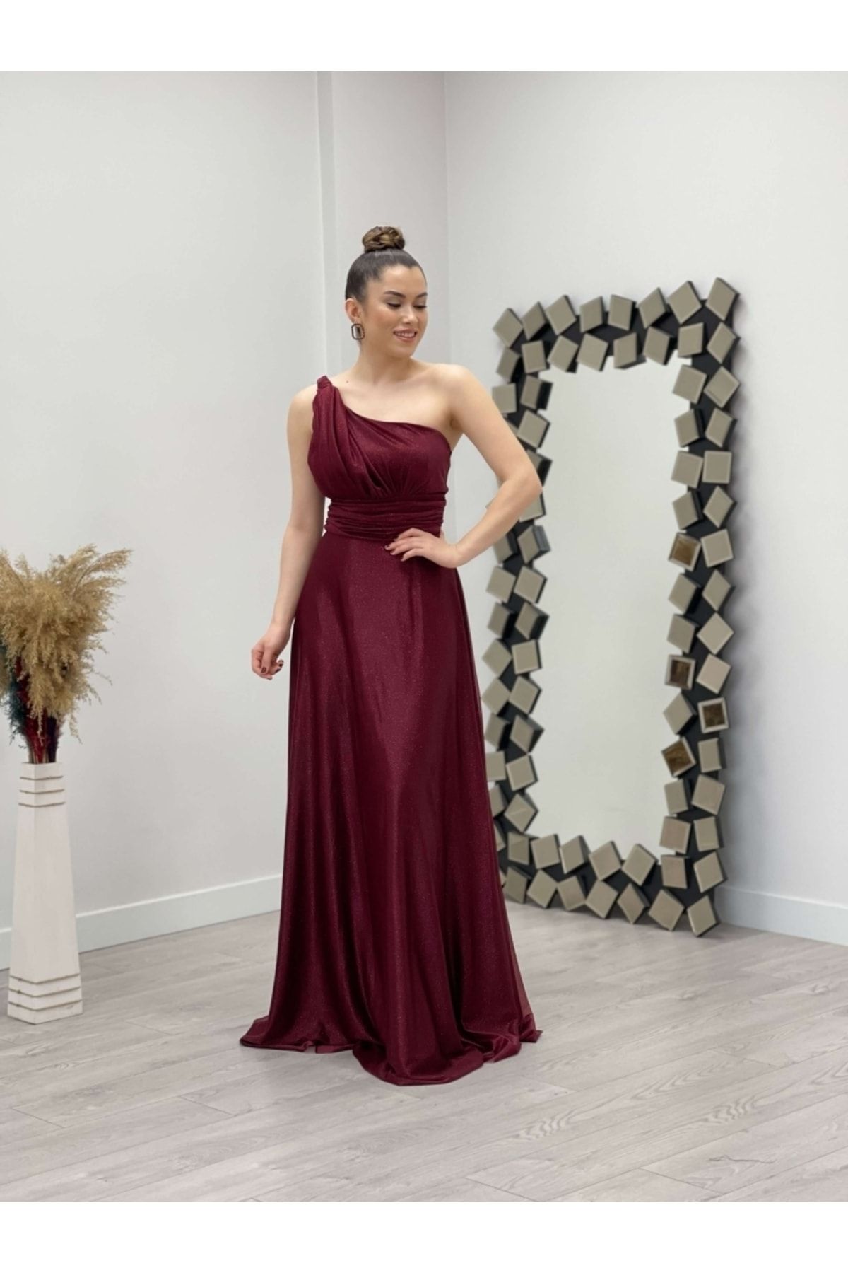 Maroon silk 2024 prom dress