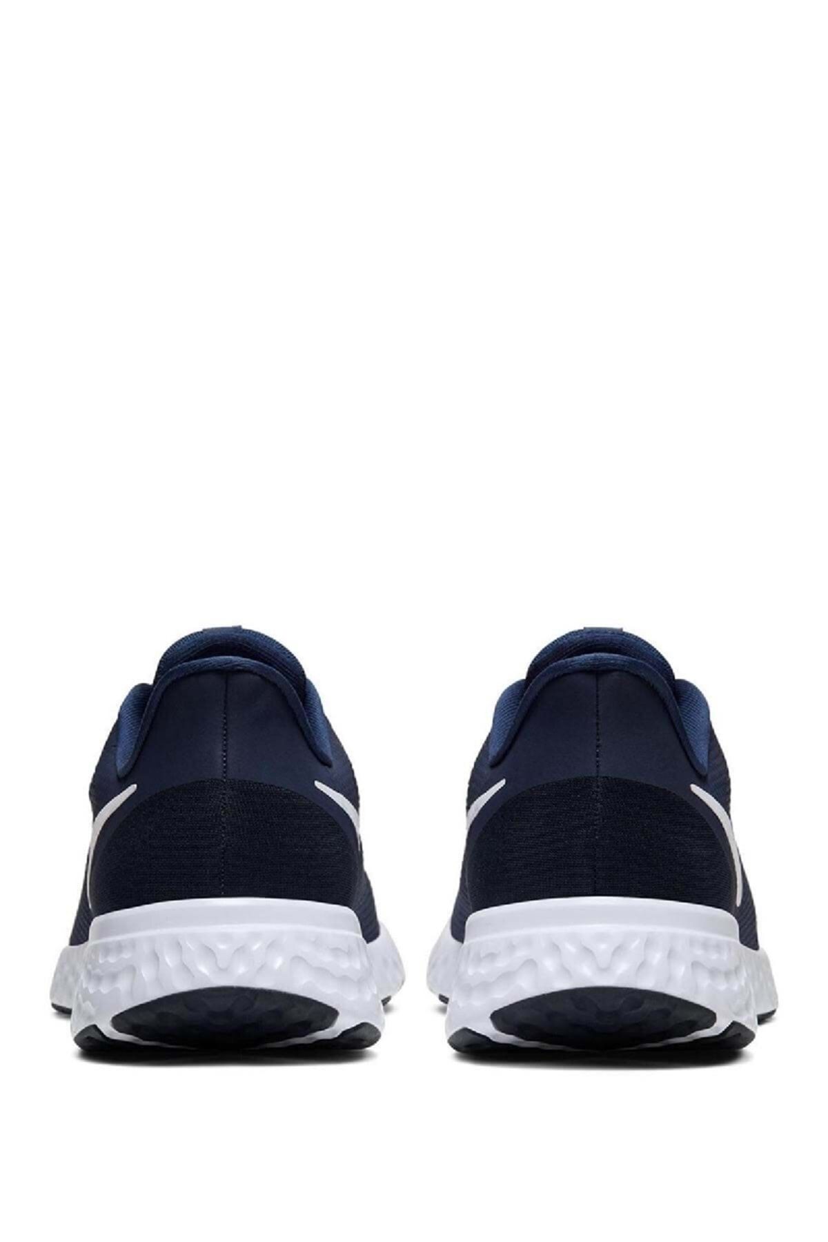 Nike revolution 4 discount intersport