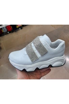 Kadın Beyaz Cilt Cırtlı Ve Taşlı Sneaker Spor Ayakkabı SPR100020