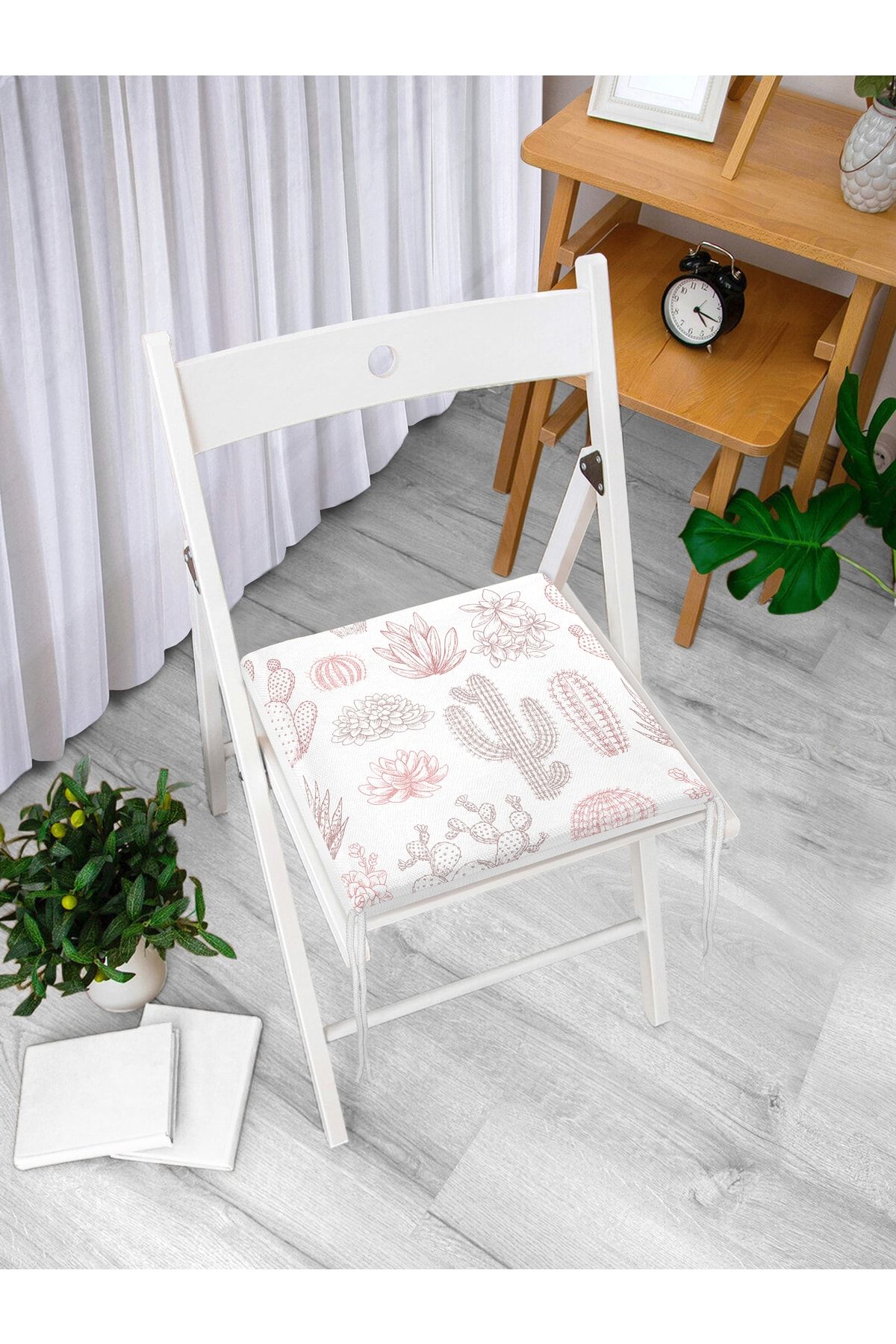 Realhomes-Desert Plant Patterned Digital Printed Zippered Chair Cushion 3