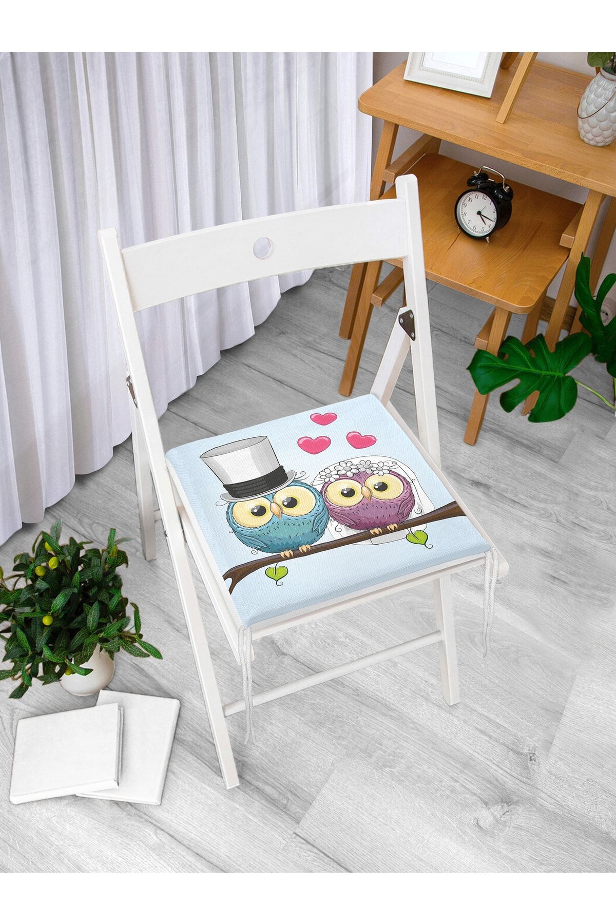 Realhomes-Owl Patterned Digital Printed Zippered Chair Cushion 3
