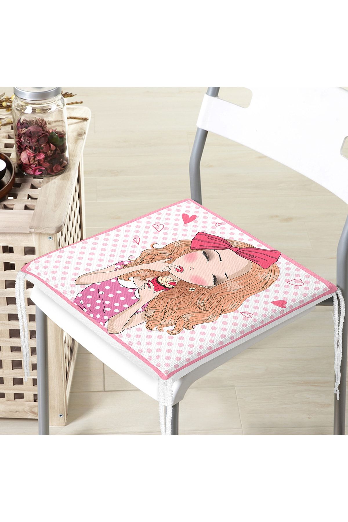 Realhomes-Fashion Girl Digital Printed Modern Zippered Chair Cushion 1