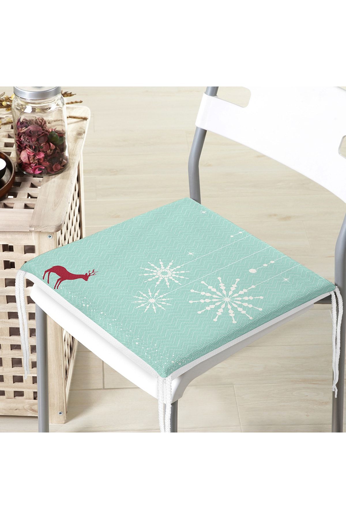 Realhomes-Christmas Themed Digital Printed Zippered Chair Cushion 4