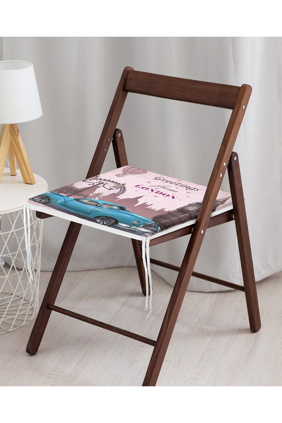 Realhomes-London Car Digital Printed Zippered Chair Cushion 3