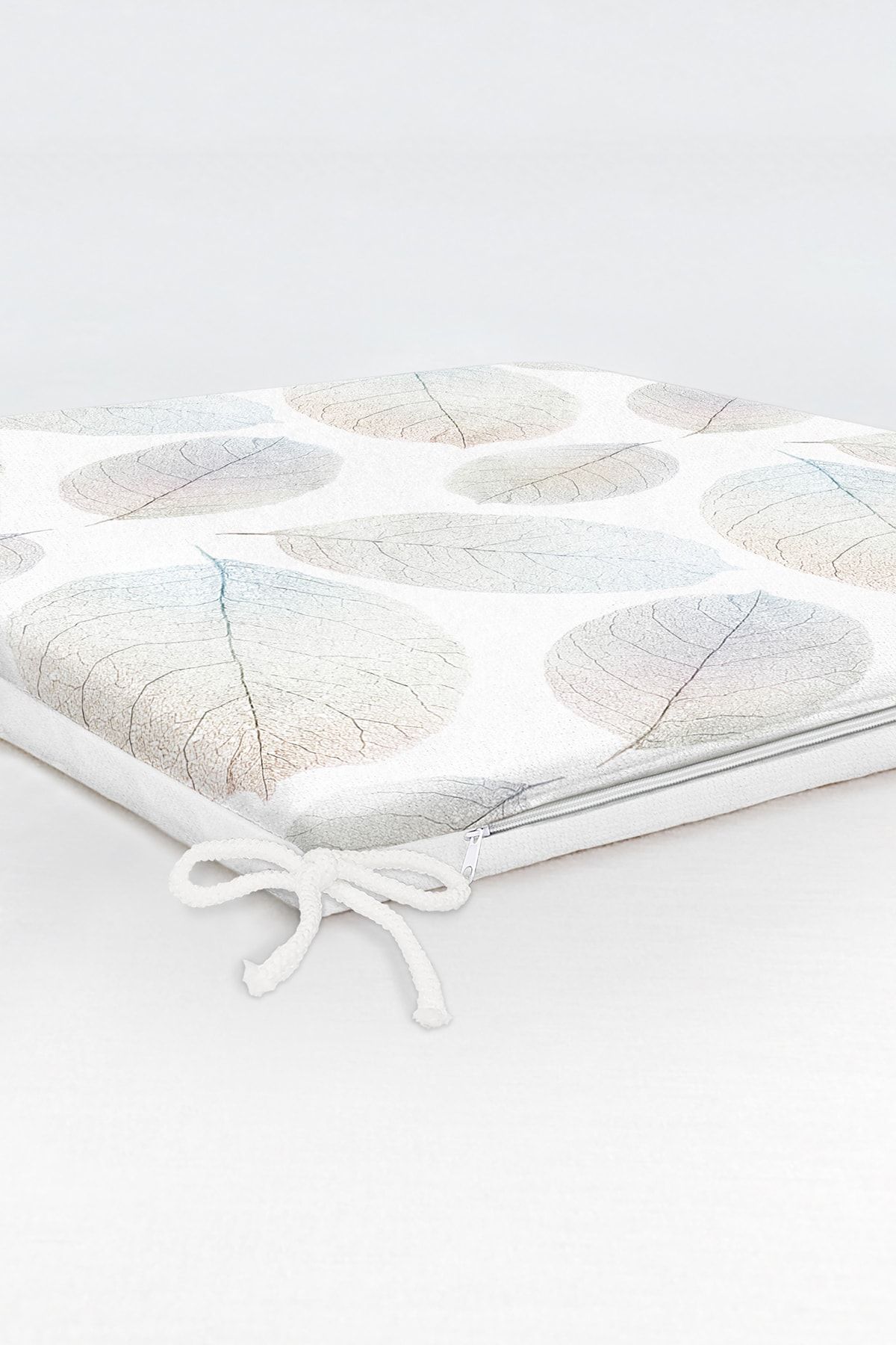 Realhomes-Digital Printed Zippered Chair Cushion with Leaves on White Background 6