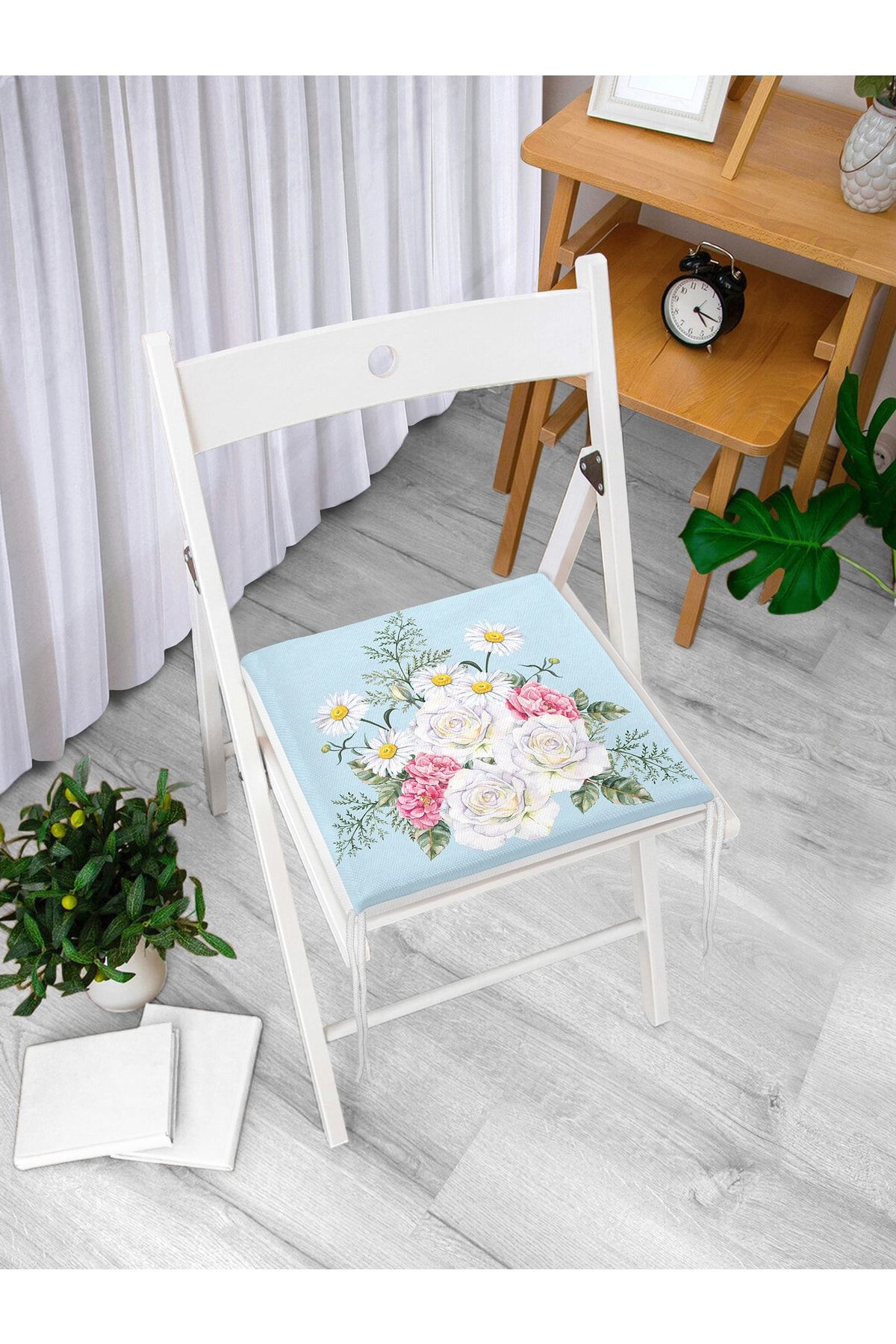 Realhomes-Flower Patterned Digital Printed Zippered Chair Cushion 2