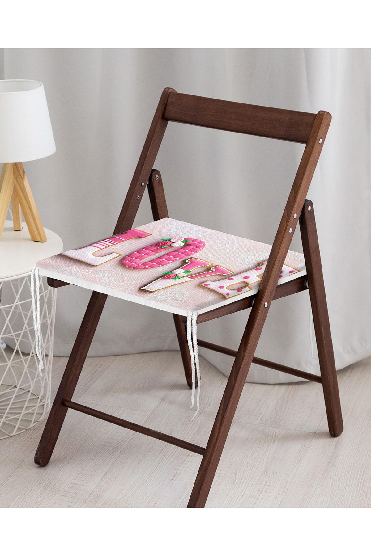 Realhomes-Love Themed Digital Printed Zippered Chair Cushion 4