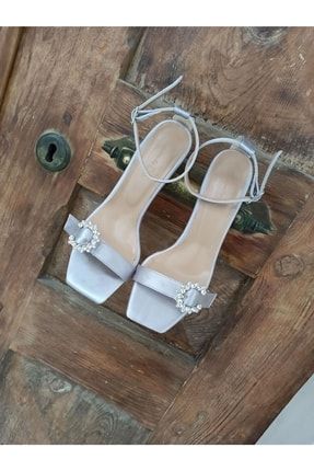 Gümüş Saten Ön Bandı Taşlı 10 Cm Kadın Tek Bant Ayakkabı DS-CLASSY