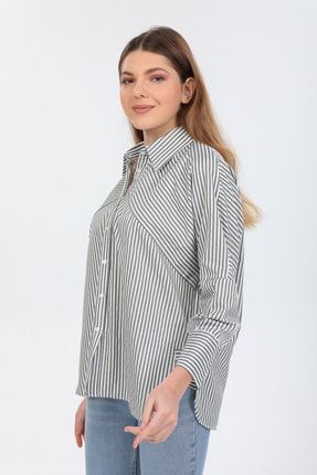Kadın Asimetrik Çizgili Oversize Gömlek 10W1Y652001