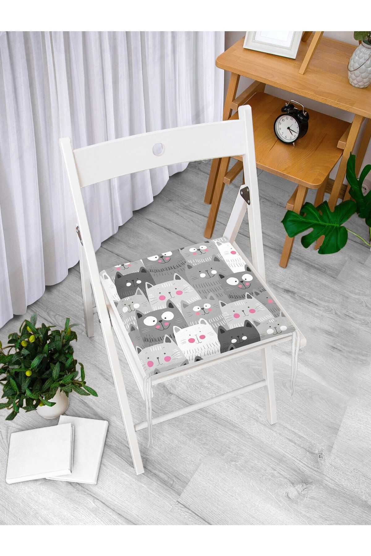 Realhomes-Cute Cat Motif Digital Printed Special Design Modern Zippered Chair Cushion 2