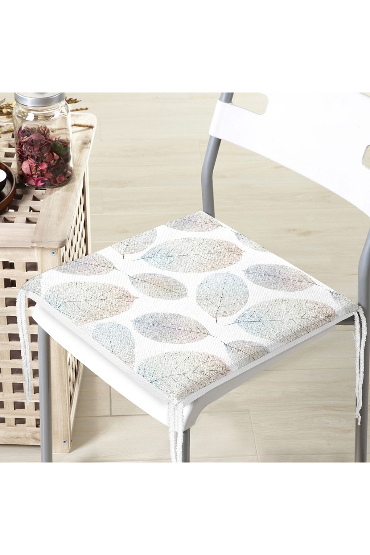 Realhomes-Digital Printed Zippered Chair Cushion with Leaves on White Background 4