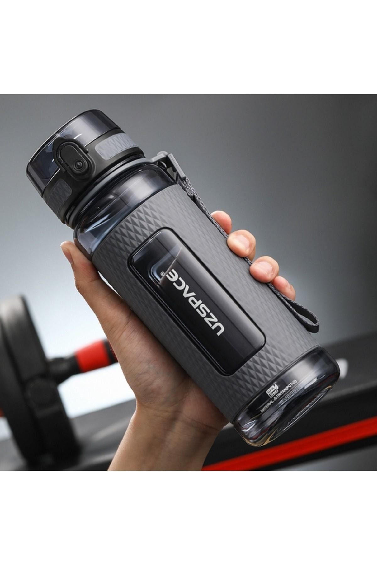 قمقمه ورزشی خاکستری FF 800ml اندازه بزرگ بدن محافظت شده سیلیکون جریان آب تریتان Uzspace