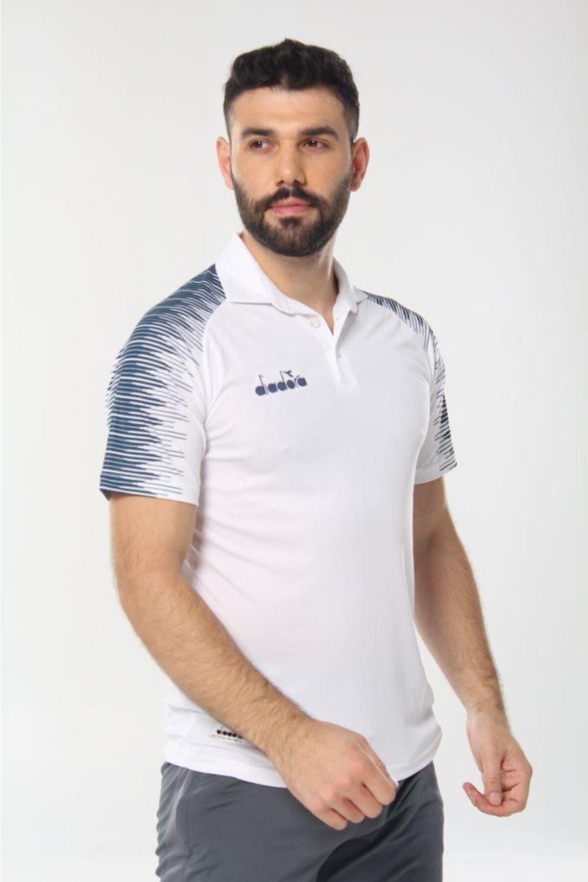 تی شرت ورزشی سفید مردانه و زنانه چوگان ریتم Diadora