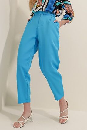 Kadın Mavi Çift Cepli Piliseli Beli Kemerli Straight Fit Pantolon YMX8177