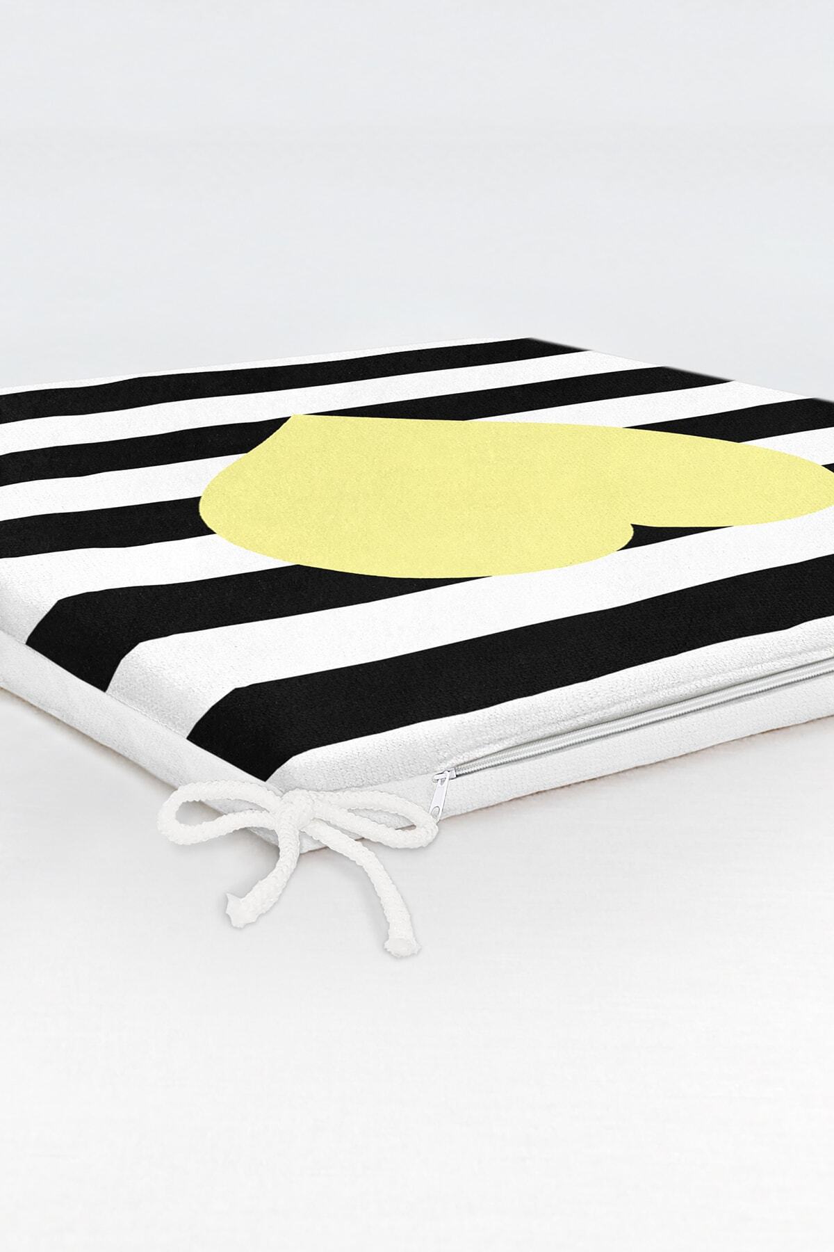 Realhomes-Modern Heart Patterned Digital Printed Zippered Chair Cushion 6