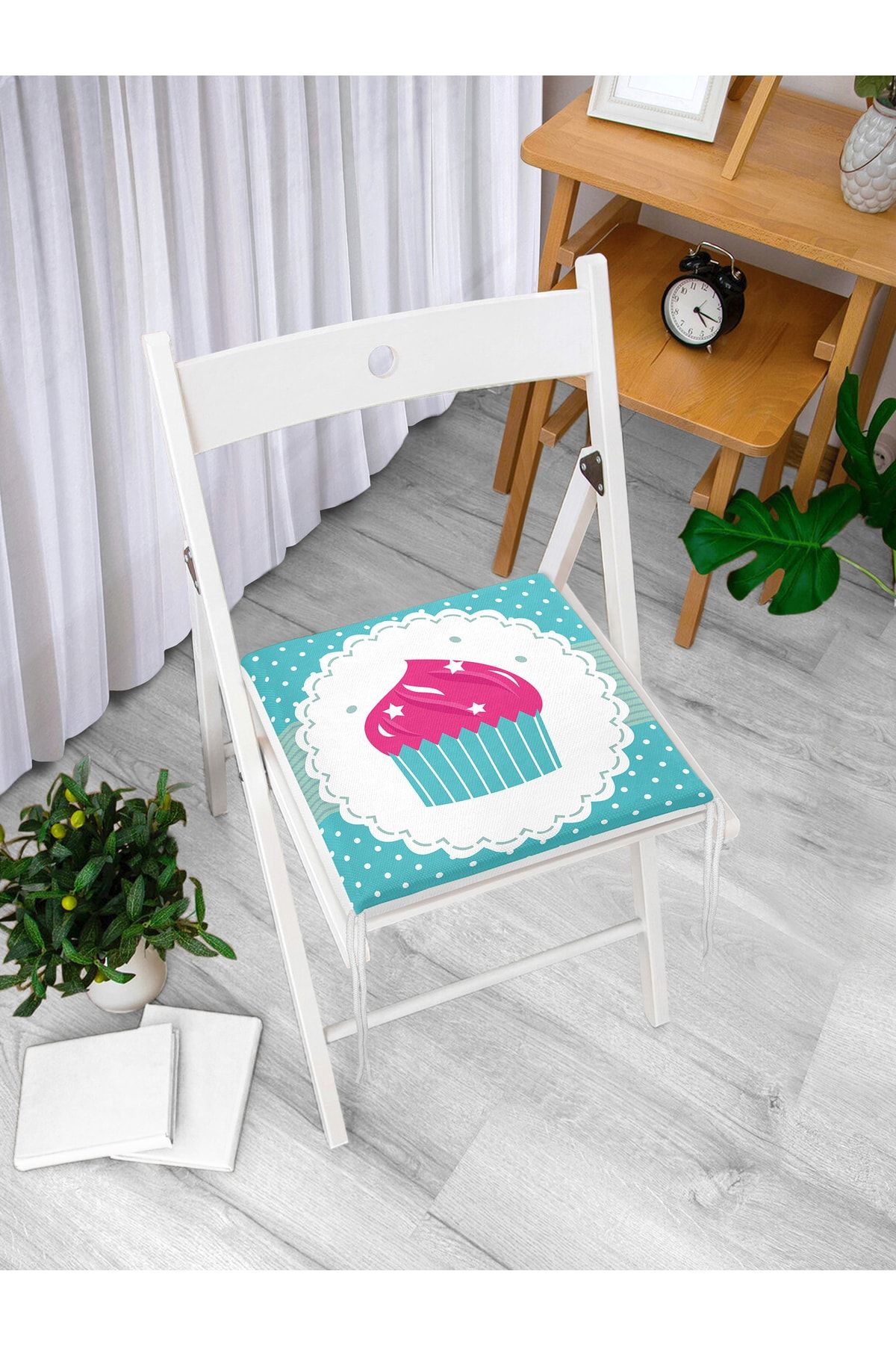 Realhomes-Cup Cake Patterned Digital Printed Zippered Chair Cushion 3