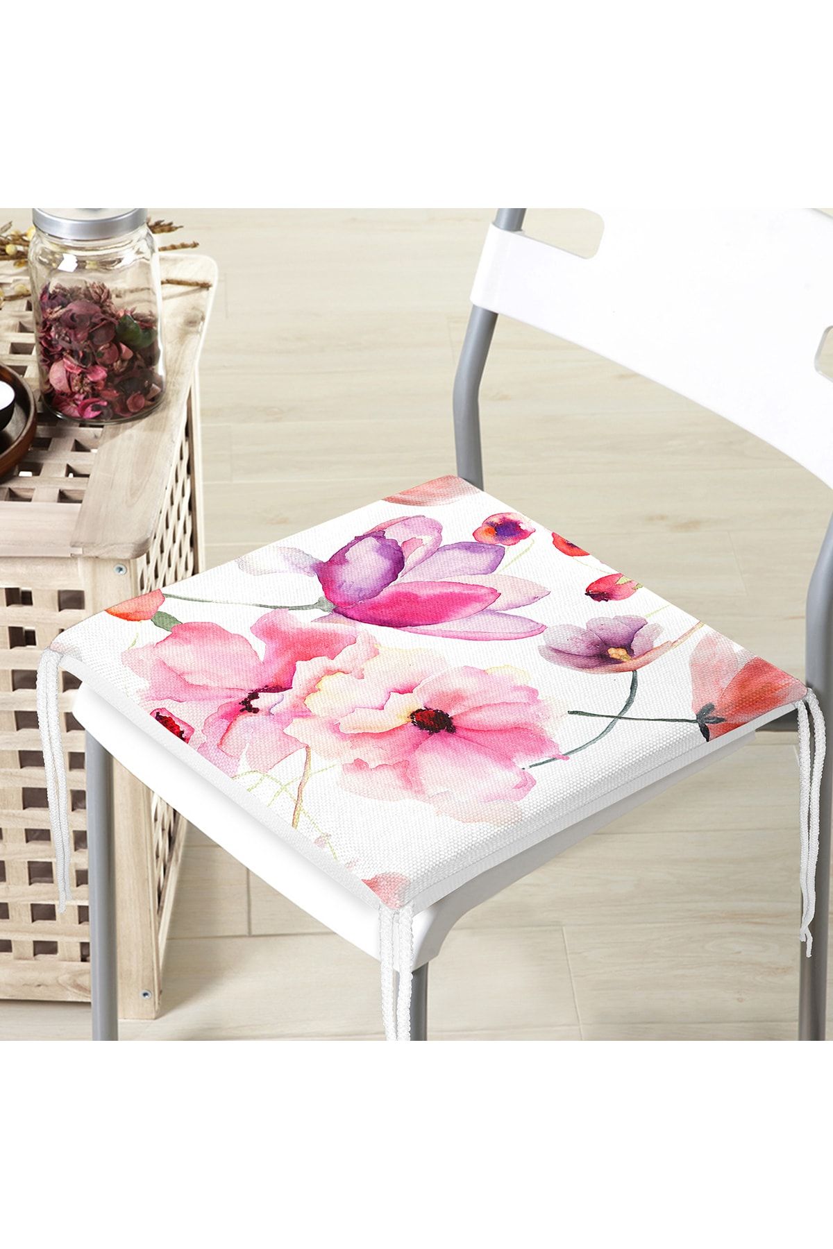Realhomes-Flower Themed Digital Printed Modern Zippered Chair Cushion with White Background 1