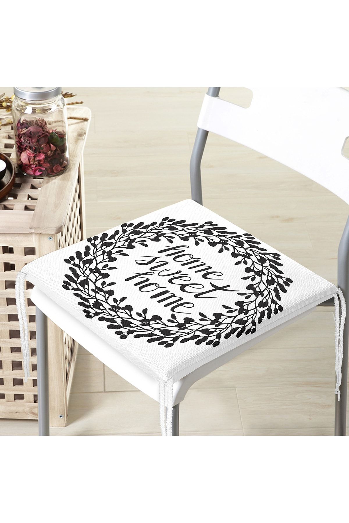 Realhomes-Home Sweet Home Digital Printed Zippered Chair Cushion 4