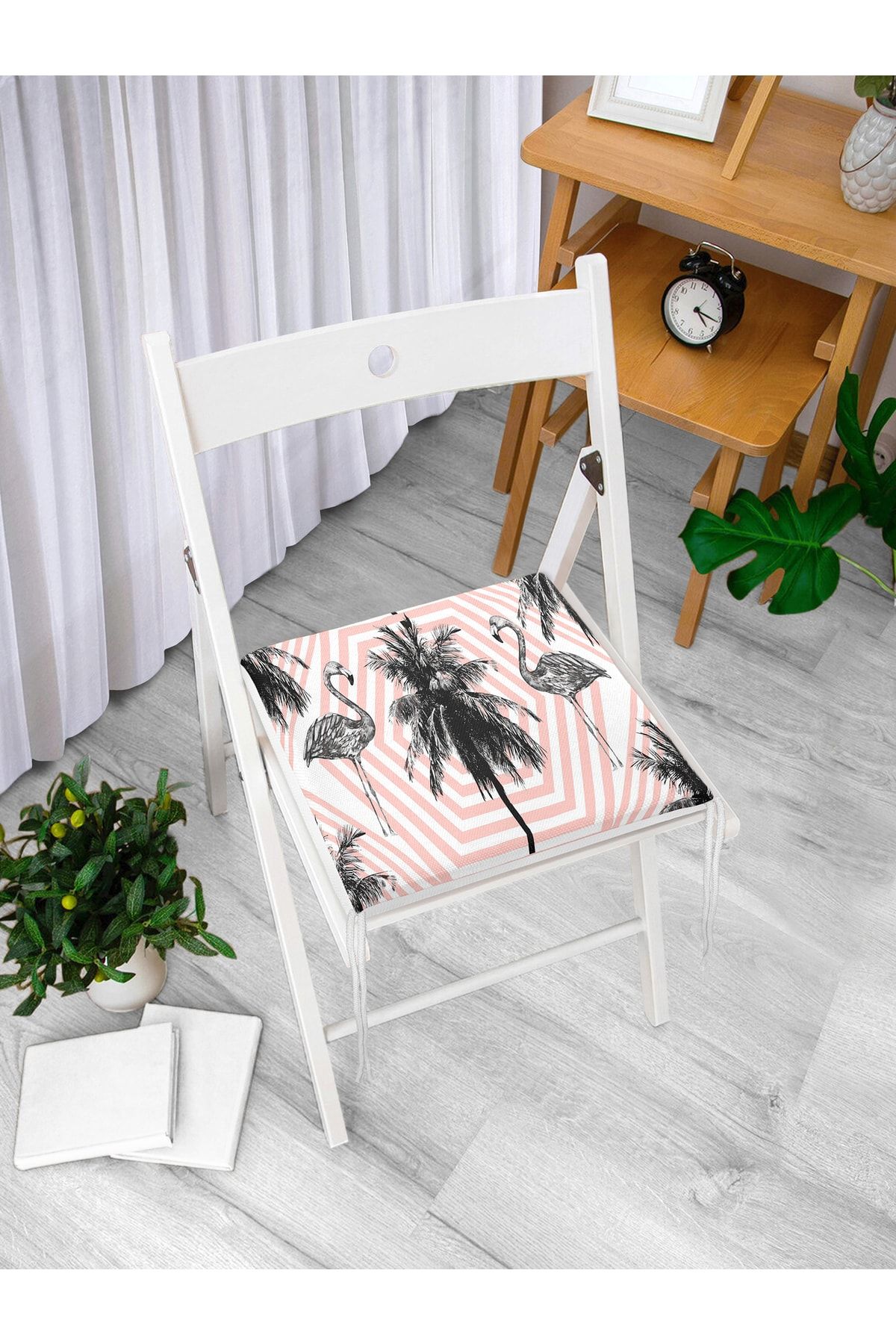Realhomes-Flamingo Patterned Digital Printed Zippered Chair Cushion 3