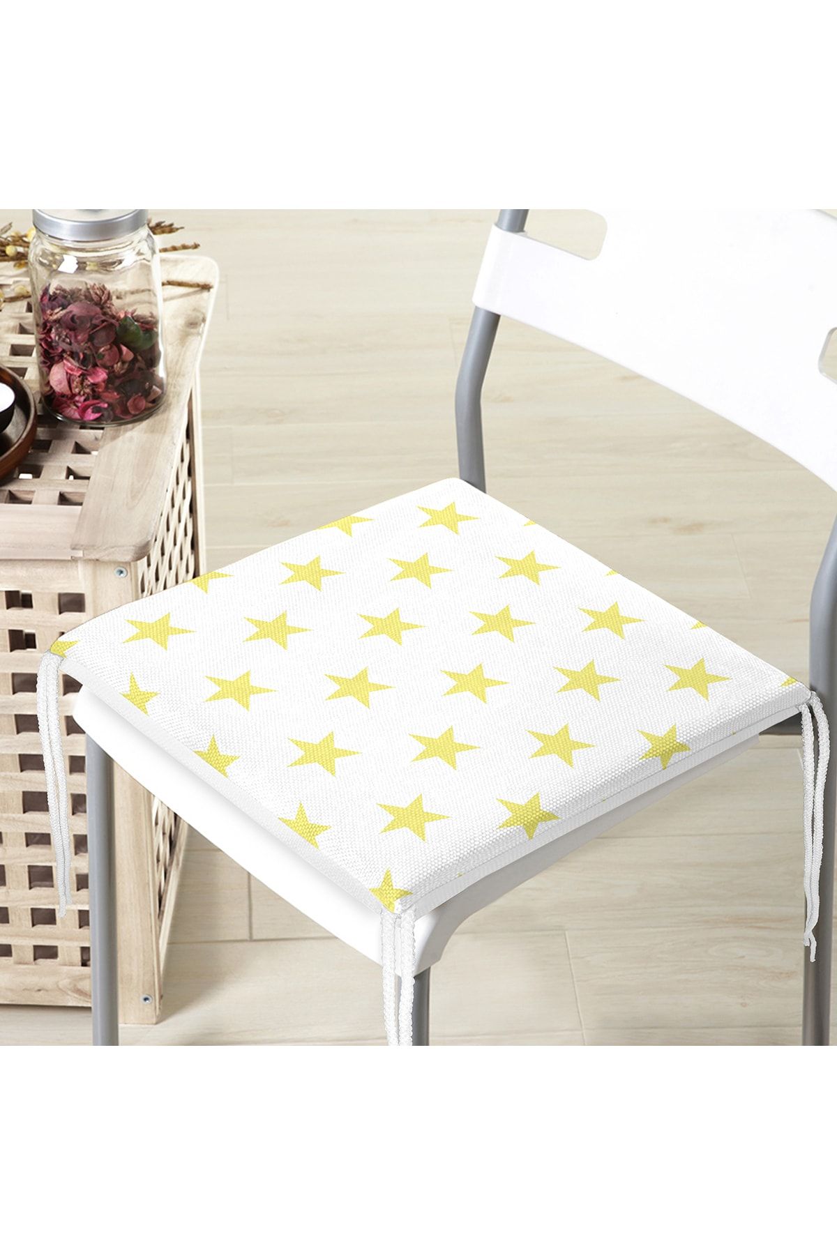 Realhomes-Yellow Star Zippered Chair Cushion 4