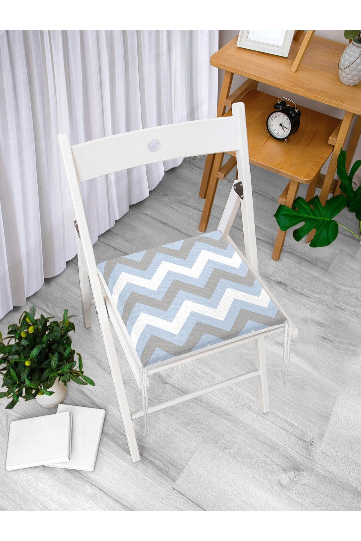 Realhomes-Blue Gray Zigzag Patterned Digital Printed Zippered Chair Cushion 2