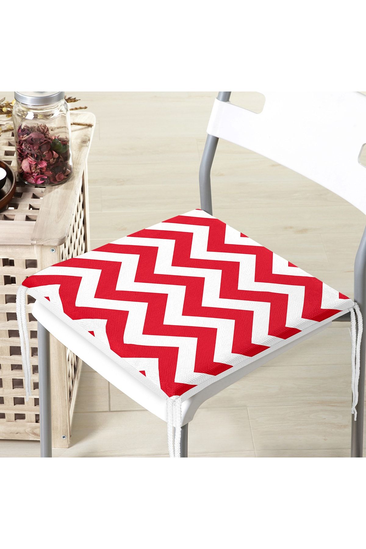 Realhomes-Modern Zigzag Patterned Digital Printed Zippered Chair Cushion 4