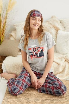 Kadın Gri Yazı Baskılı Altı Ekoseli Pijama Takımı MK130-34