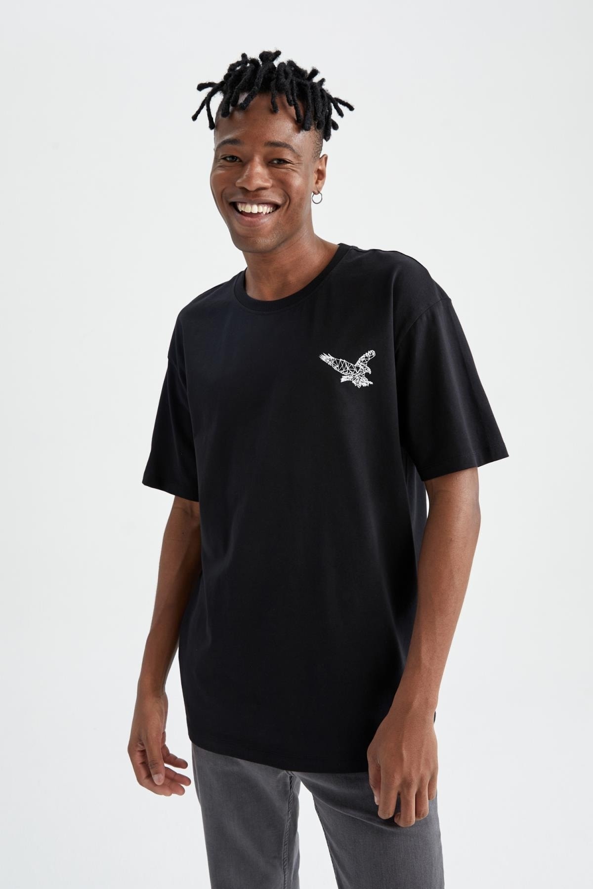 DeFacto T-Shirt Schwarz Boxy Fast ausverkauft