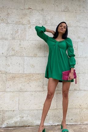 Kadın Yeşil Geniş Yaka Kolları Lastikli Pileli Dokuma Elbise TI08087