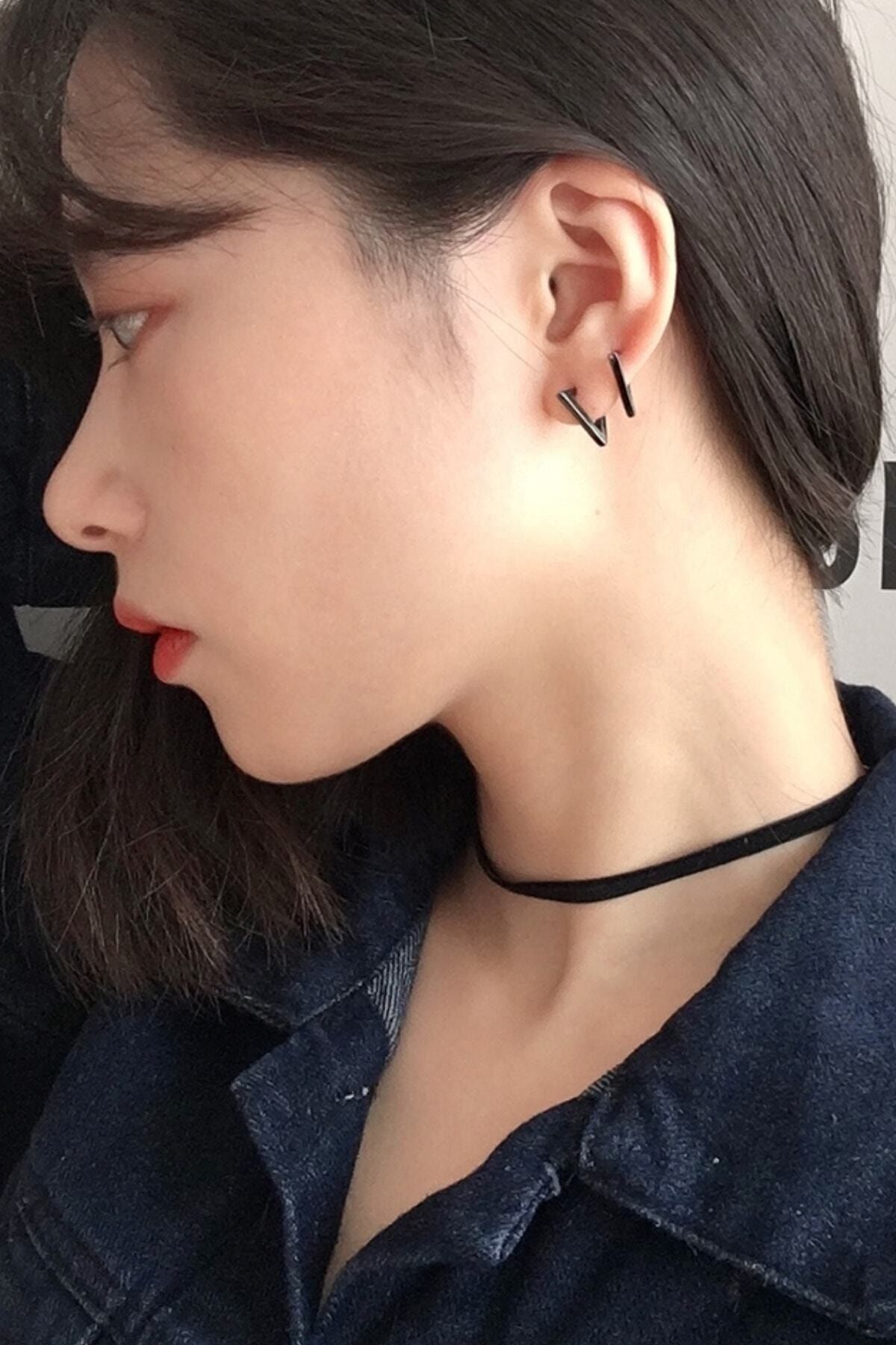 Köstebek-Unisex Black Triagle Triangle Earring 3