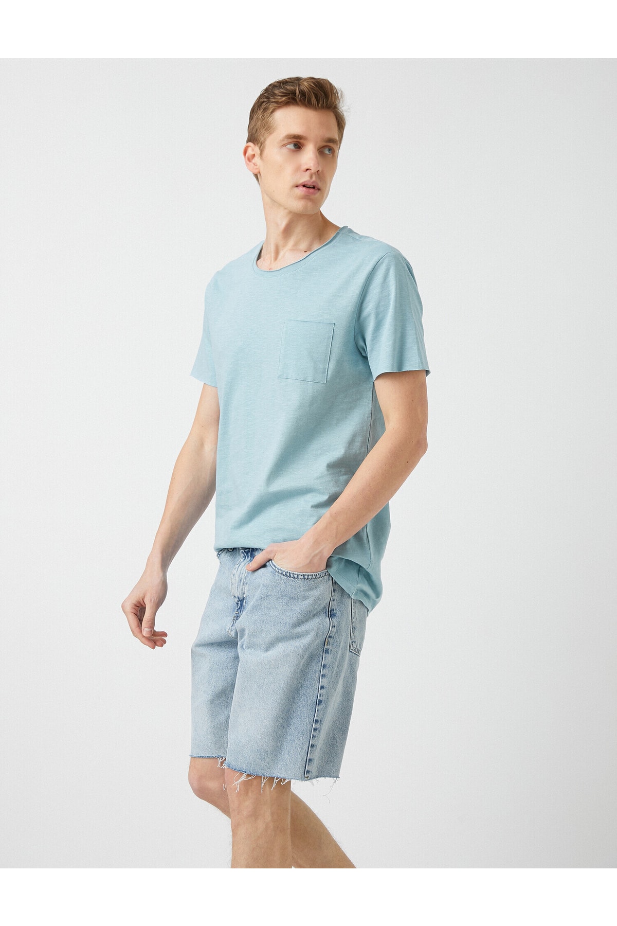 Koton T-Shirt Blau Slim Fit Fast ausverkauft