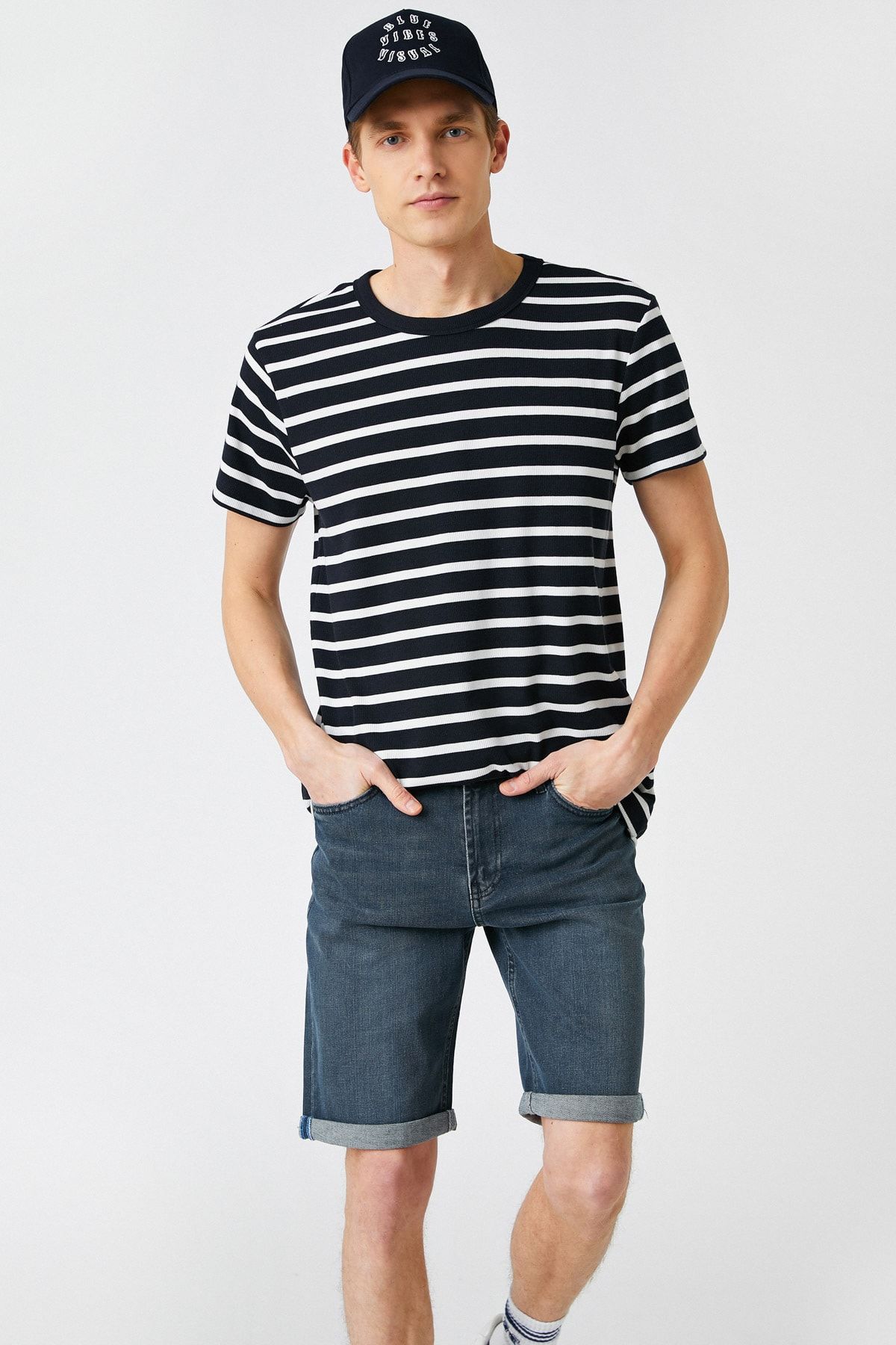 Koton Katlamalı Denim Şort
