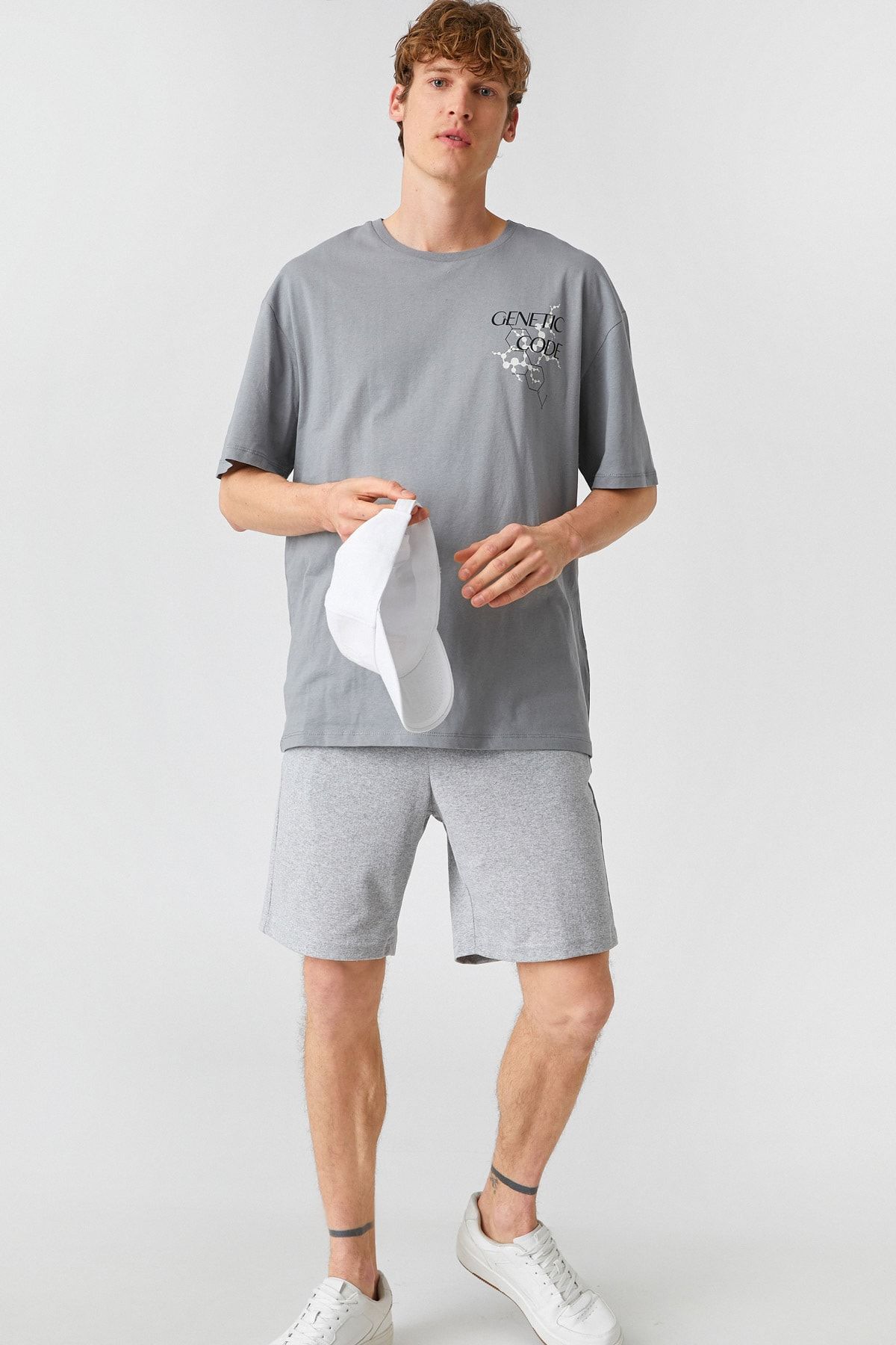 Koton Shorts Grau Mittlerer Bund Fast ausverkauft